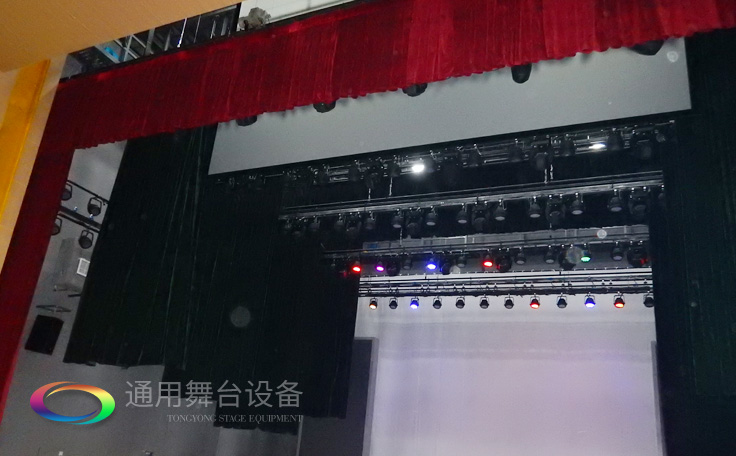 通用舞臺幕布優勢！奉行以