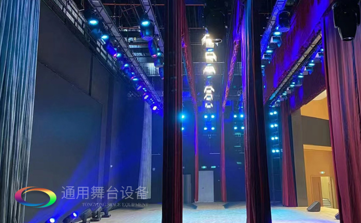 物聯(lián)網(wǎng)、集控等技術(shù)——有效解決舞臺阻燃幕布安全新方案之一