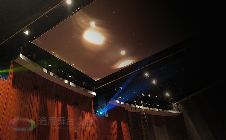 劇場舞臺(tái)升級(jí)，舞臺(tái)燈光、舞臺(tái)阻燃幕布煥新登場